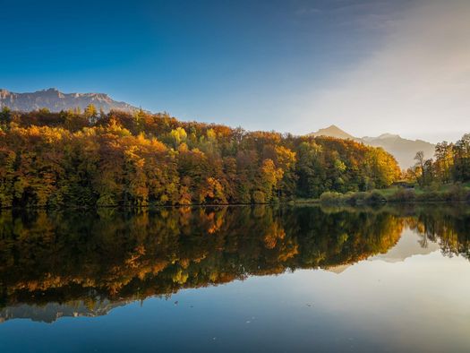 Traumhafte Abendstimmung am Burgseeli in Ringgenberg